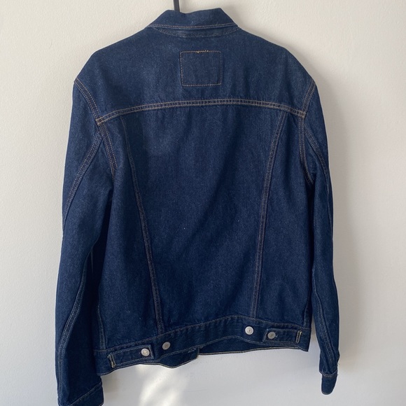 Levis jacket - Picture 2 of 3
